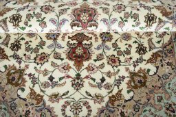 Close-up detail of New Tabriz rug from Iran / Persia showing Cork weave