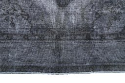 Full view of 1970s Tabriz rug from Iran / Persia, 290 × 190 cm in Gray tones