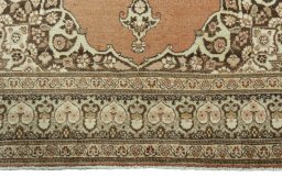 Full view of 1930s Tabriz rug from Iran / Persia, 174 × 126 cm in Red tones