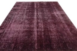 Surface texture of 1970s Tabriz rug with natural Wool and intricate pattern