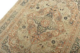 Backside of handmade 1930s Tabriz rug showing knot structure and weave density