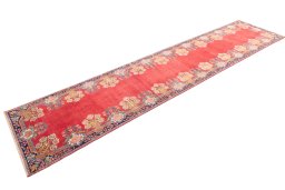 Corner detail of 1940s Tabriz rug showing border pattern and Wool pile