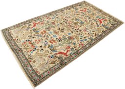 Close-up detail of 2000s Tabriz rug from Iran / Persia showing Wool weave