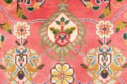 Full view of 1980s Tabriz rug from Iran / Persia, 153 × 100 cm in Terracotta tones