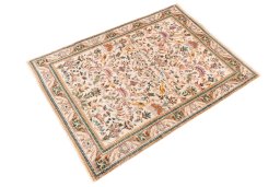 Close-up detail of 1975s Tabriz rug from Iran / Persia showing Wool weave