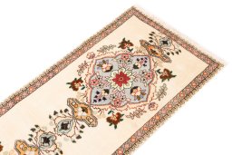 Surface texture of 1985s Tabriz rug with natural Wool and intricate pattern