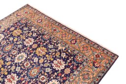 Surface texture of 1985s Tabriz rug with natural Wool and intricate pattern