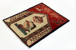 Corner detail of 1990s Tabriz rug showing border pattern and Wool pile