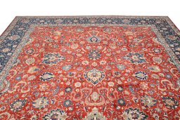 Backside of handmade 1950s Tehran rug showing knot structure and weave density