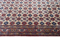 Close-up detail of 2000s Varamin rug from Iran / Persia showing Wool weave