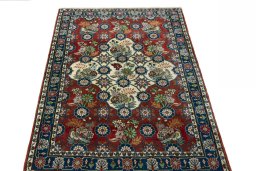 Surface texture of New Varamin rug with natural Wool and intricate pattern