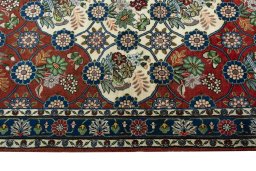 Full view of New Varamin rug from Iran / Persia, 162 × 109 cm in Red tones