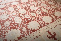 Surface texture of New Yazd rug with natural Wool and intricate pattern