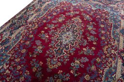 Backside of handmade 1970s Yazd rug showing knot structure and weave density