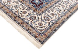 Central medallion detail of 2020s Nain 6La with Silk rug from Iran / Persia