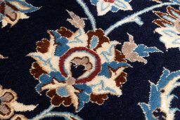 Close-up detail of 2021s Nain 6La with Silk rug from Iran / Persia showing Wool weave