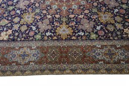 Close-up detail of 1970s Tabriz 50/60/70 Raj rug from Iran / Persia showing Cork weave