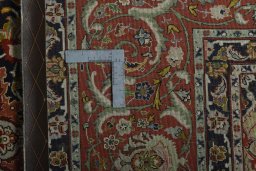 Central medallion detail of New Tabriz 50/60/70 Raj rug from Iran / Persia