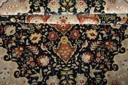 Close-up detail of New Tabriz 50/60/70 Raj rug from Iran / Persia showing Cork weave