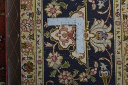 Central medallion detail of New Tabriz 50/60/70 Raj rug from Iran / Persia