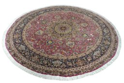 Corner detail of New Tabriz 50/60/70 Raj rug showing border pattern and Cork pile