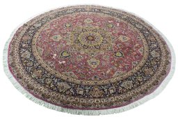 Close-up detail of New Tabriz 50/60/70 Raj rug from Iran / Persia showing Cork weave