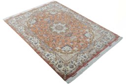 Close-up detail of New Tabriz 50/60/70 Raj rug from Iran / Persia showing Cork weave