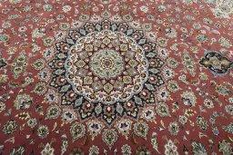 Central medallion detail of New Tabriz 50/60/70 Raj rug from Iran / Persia