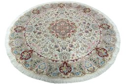 Corner detail of New Tabriz 50/60/70 Raj rug showing border pattern and Cork pile