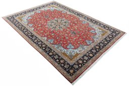 Close-up detail of New Tabriz 50/60/70 Raj rug from Iran / Persia showing Cork weave