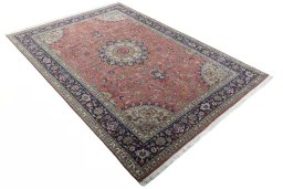 Close-up detail of New Tabriz 50/60/70 Raj rug from Iran / Persia showing Cork weave
