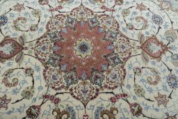 Central medallion detail of New Tabriz 50/60/70 Raj rug from Iran / Persia