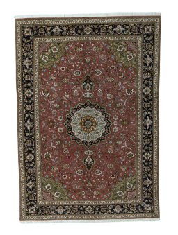 Full view of 2000s Tabriz 50/60/70 Raj rug from Iran / Persia, 290 × 202 cm in Red tones