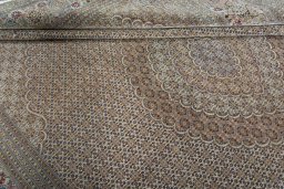 Close-up detail of 2000s Tabriz 50/60/70 Raj rug from Iran / Persia showing Cork weave