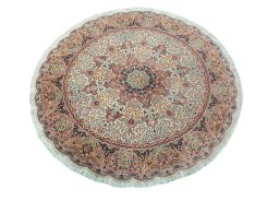 Close-up detail of New Tabriz 50/60/70 Raj rug from Iran / Persia showing Cork weave