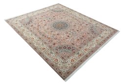 Close-up detail of 2000s Tabriz 50/60/70 Raj rug from Iran / Persia showing Cork weave