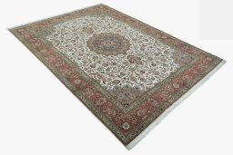 Close-up detail of 2000s Tabriz 50/60/70 Raj rug from Iran / Persia showing Cork weave