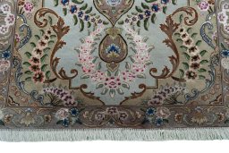 Close-up detail of 2000s Tabriz 50/60/70 Raj rug from Iran / Persia showing Cork weave