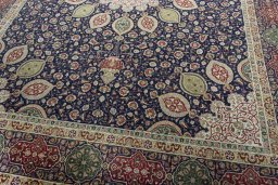Close-up detail of 1950s Tabriz 50/60/70 Raj rug from Iran / Persia showing Cork weave