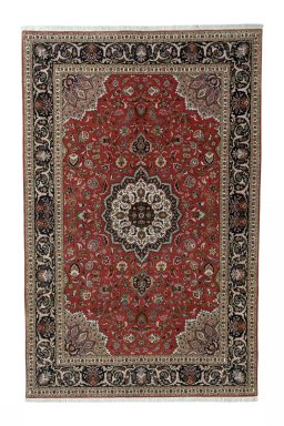 Full view of 2000s Tabriz 50/60/70 Raj rug from Iran / Persia, 317 × 205 cm in Red tones
