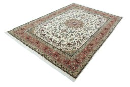 Corner detail of New Tabriz 50/60/70 Raj rug showing border pattern and Cork pile