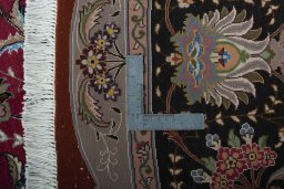 Close-up detail of New Tabriz 50/60/70 Raj rug from Iran / Persia showing Cork weave