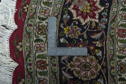 Close-up detail of New Tabriz 50/60/70 Raj rug from Iran / Persia showing Cork weave