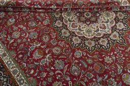 Close-up detail of 2000s Tabriz 50/60/70 Raj rug from Iran / Persia showing Cork weave