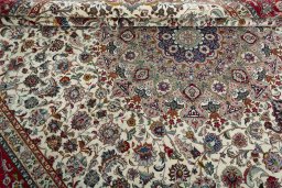 Close-up detail of 2000s Tabriz 50/60/70 Raj rug from Iran / Persia showing Cork weave