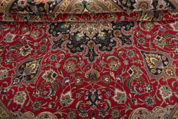 Close-up detail of 2000s Tabriz 50/60/70 Raj rug from Iran / Persia showing Cork weave