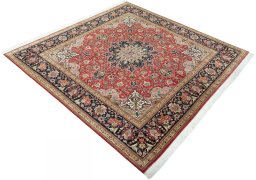 Close-up detail of 2000s Tabriz 50/60/70 Raj rug from Iran / Persia showing Cork weave