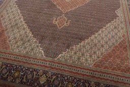 Close-up detail of 1970s Tabriz 50/60/70 Raj rug from Iran / Persia showing Cork weave