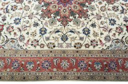 Corner detail of New Tabriz 50/60/70 Raj rug showing border pattern and Cork pile