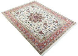 Close-up detail of New Tabriz 50/60/70 Raj rug from Iran / Persia showing Cork weave